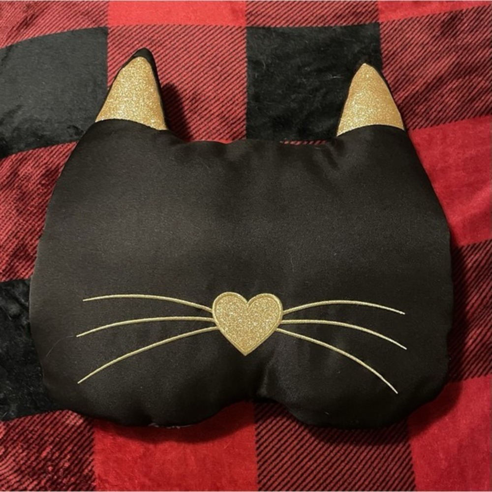 Black Cat Face Gold Ears Whiskers Heart Nose Decor Accent Pillow 16" X 15"‎